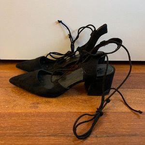 Zara pointed shoe